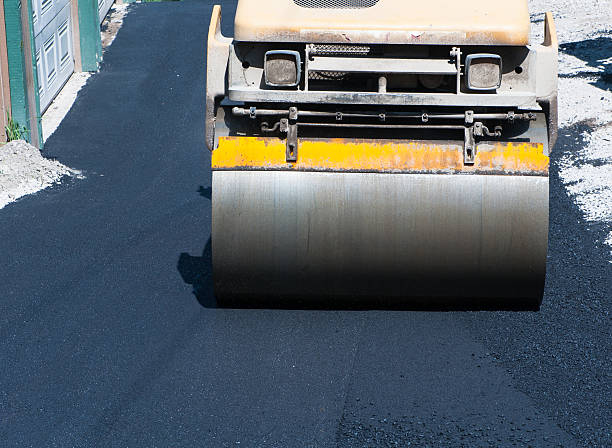 Best Asphalt Driveway Installation  in Lake Orion, MI